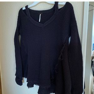 Free People Black Knit Chunky Shoulder Cutout  Long Sleeve shirt SMALL